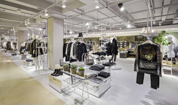 Damenmode im Modehaus Engelhorn in Mannheim