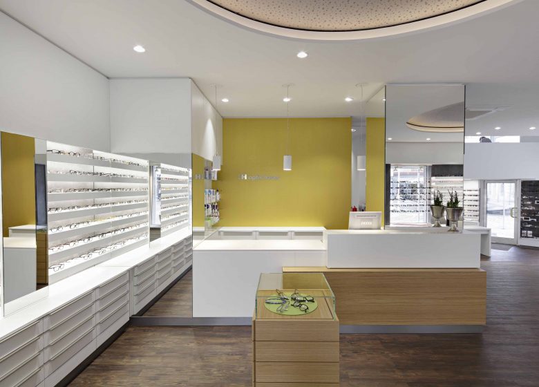 Kassenbereich bei Optiker Hasler in Göppingen